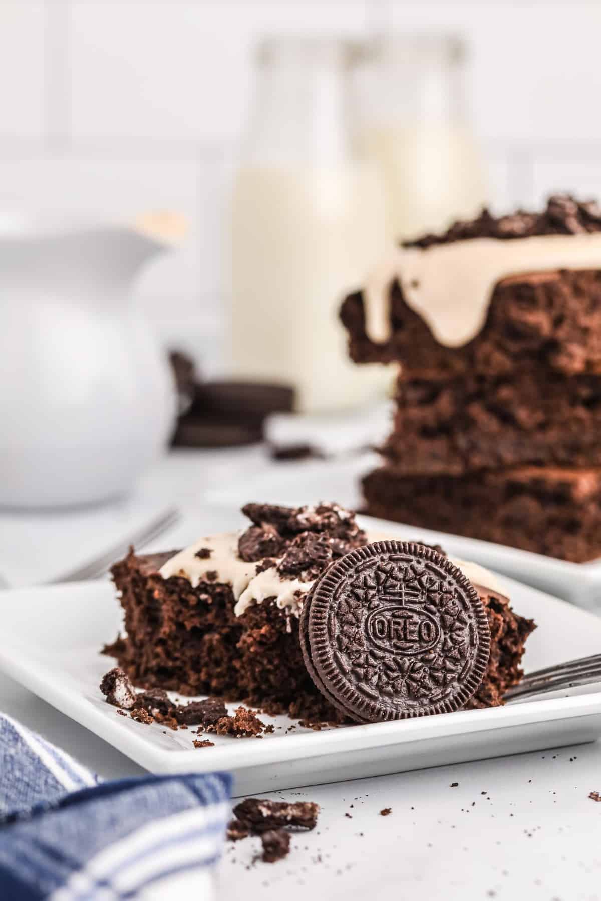 前面有一个奥利奥饼干的煎饼。